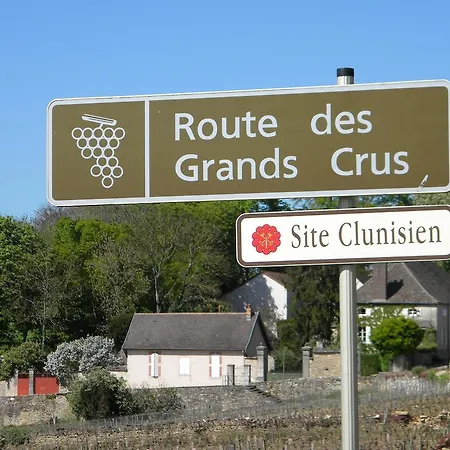 Les Tilleuls De Monge